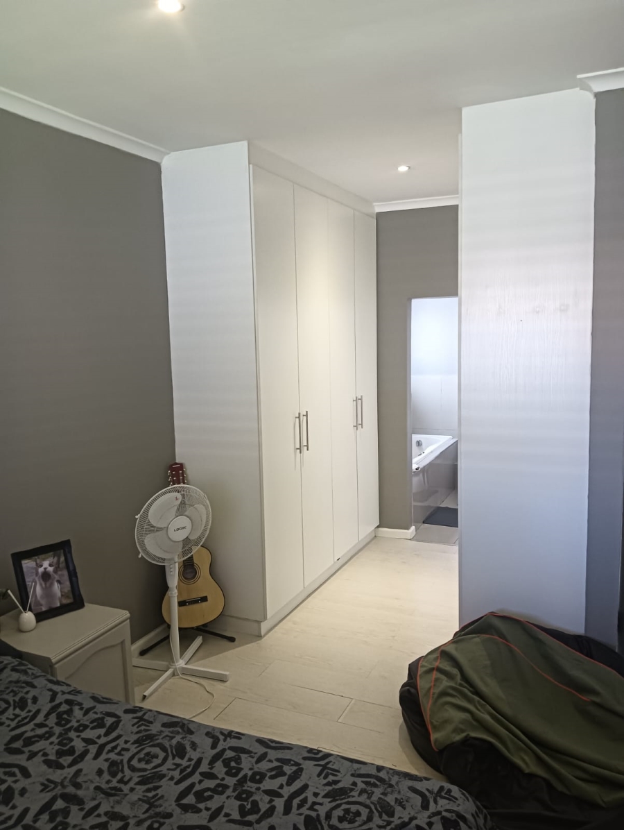 3 Bedroom Property for Sale in Pinelands Eastern Cape